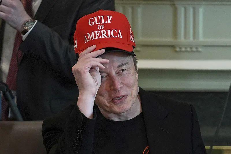 White House Personnel Turmoil, Musk Bids Farewell Wearing Two Hats